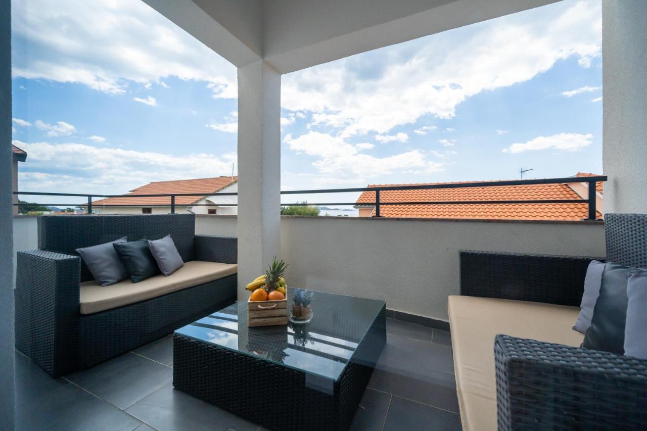 Holiday Apartments Amarilis Pakoštane Buitenkant foto
