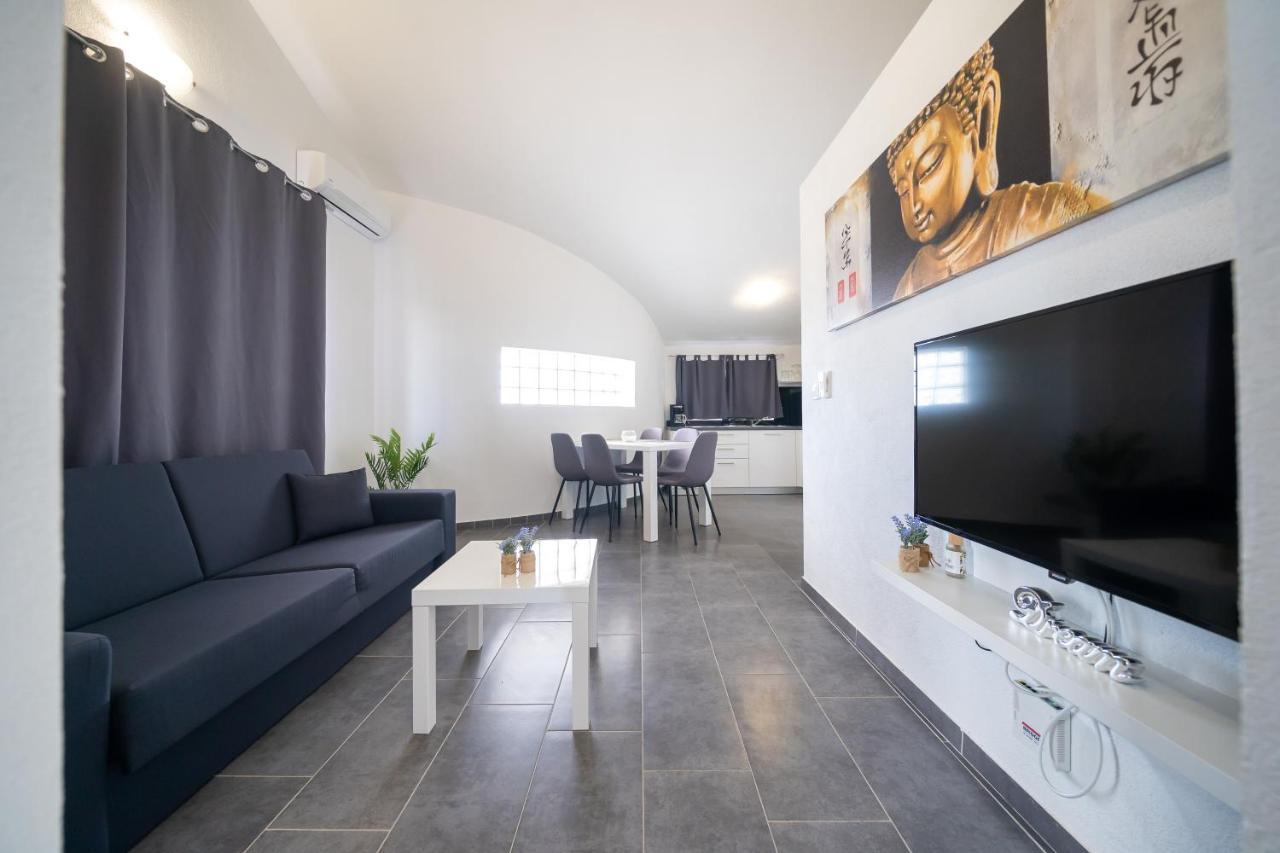 Holiday Apartments Amarilis Pakoštane Buitenkant foto